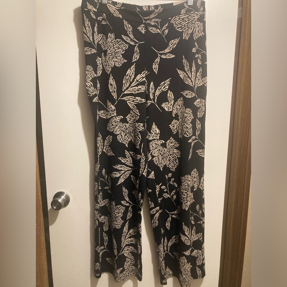 Chico's Black and Cream Floral Wide Leg Pants